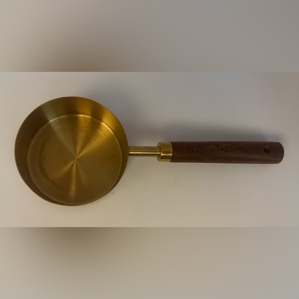8 Piece Measuring Cups and Spoons Gold Colored Metal with Wooden Handles - Picture 5 of 13